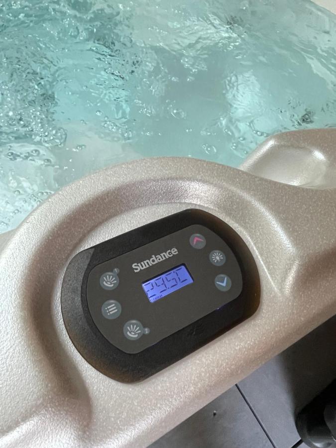 Magnifique Corps De Ferme Renove Avec Jacuzzi Villa Hillion Ngoại thất bức ảnh